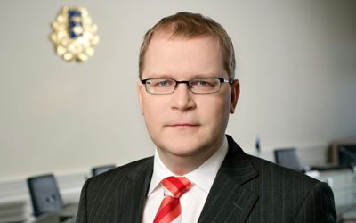 Urmas PaetUrmas Paet, Ministre des <span class="caps">AE</span> d'Estonie
