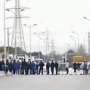 Travailleurs SNVI Rouiba bloquant les accès autoroutiers